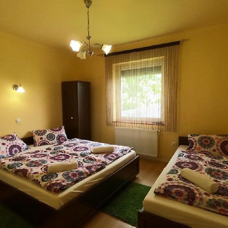 Pandora Pool Apartman Hajdúszoboszló 外观 照片