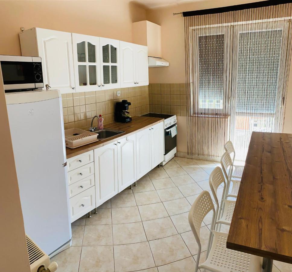 Pandora Pool Apartman Hajdúszoboszló 外观 照片